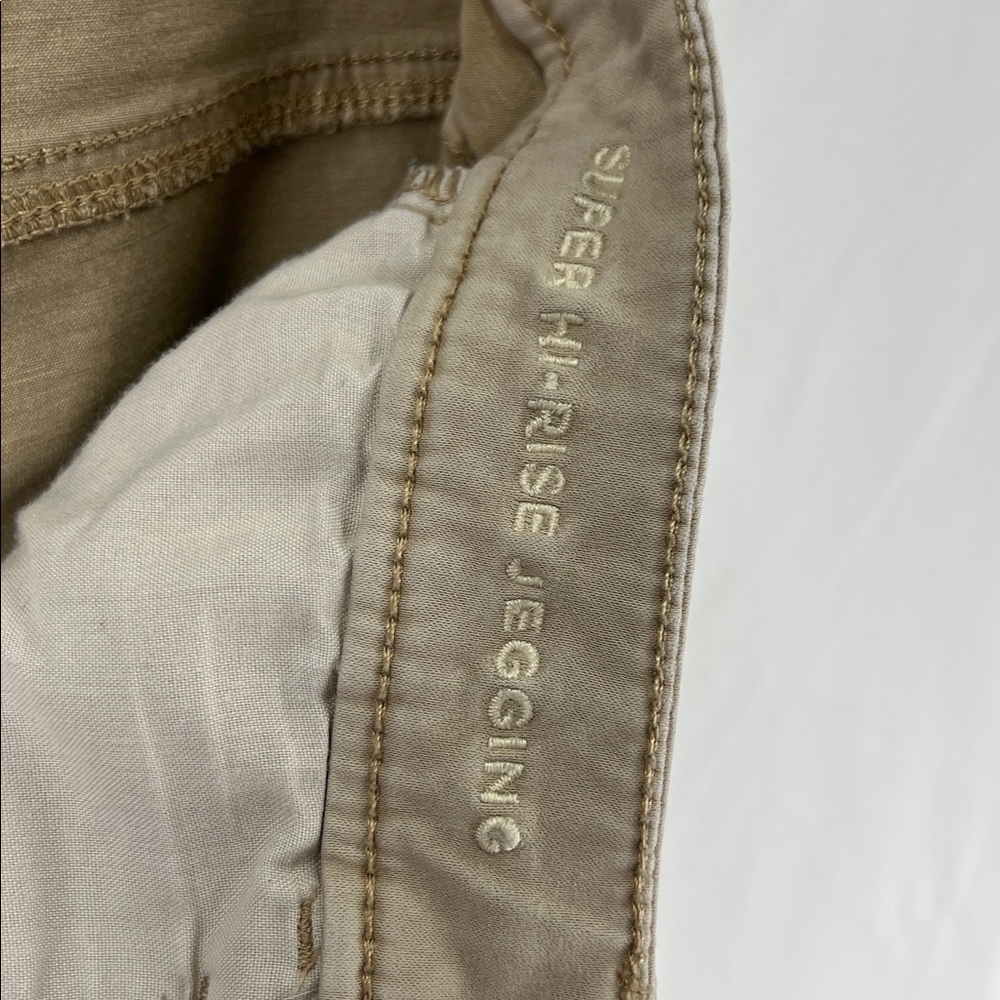 American Eagle - Women’s Jeans - Khaki - Size 12 Short - Super High Rise Jegging - Picture 8 of 11